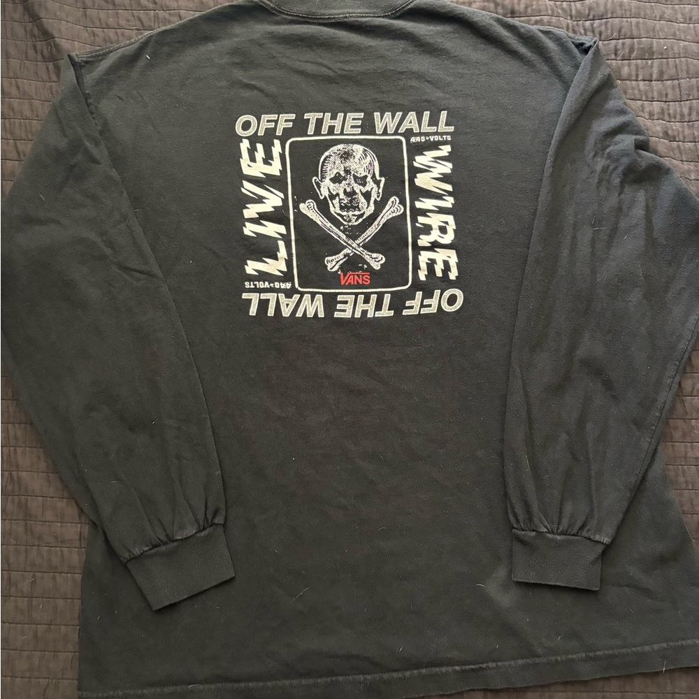 Vans “Live Wire Off The Wall” Long Sleeve With Skull Graphic Design Size L